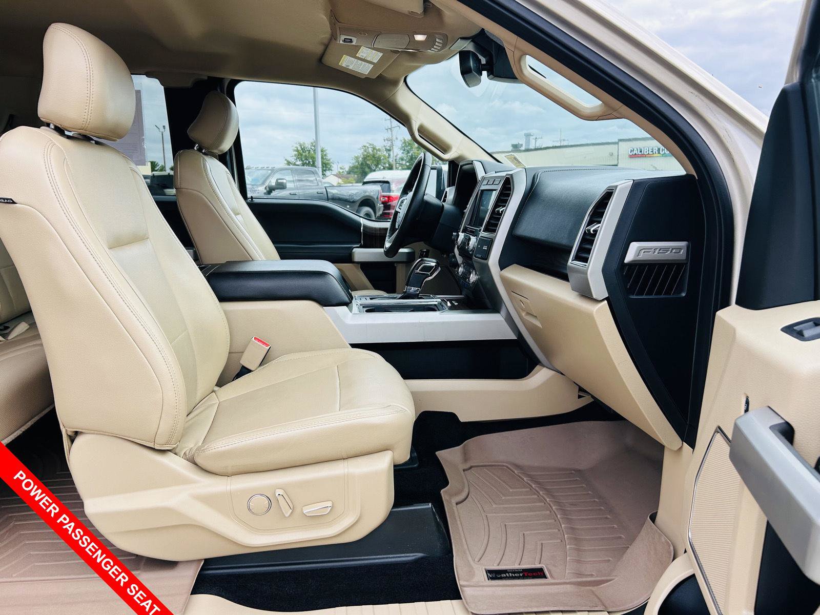Used 2017 Ford F150 Lariat w/ Equipment Group 502A Luxury AWD/4WD image 33