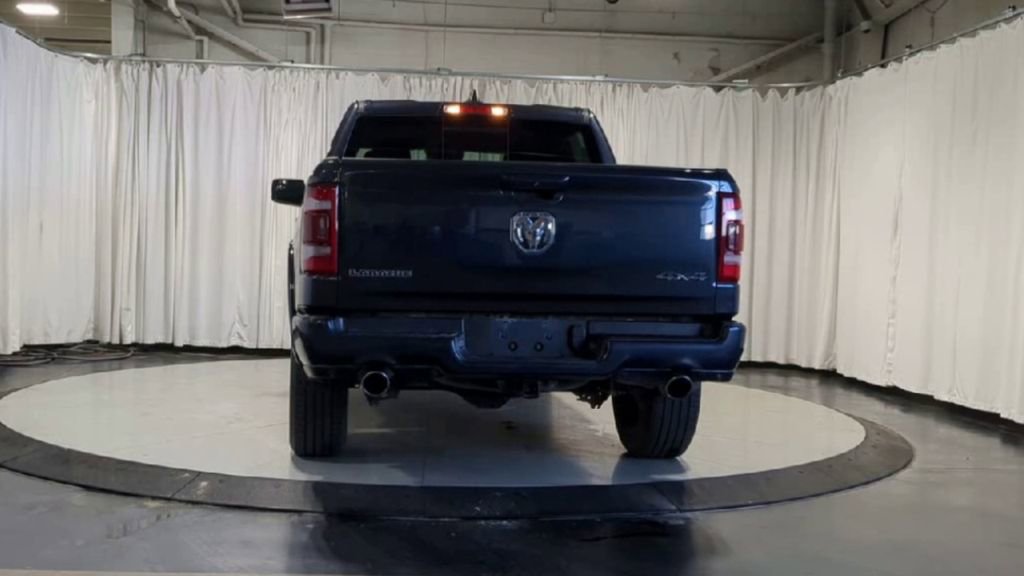 Used 2021 RAM 1500 Laramie w/ Sport Appearance Package AWD/4WD image 9