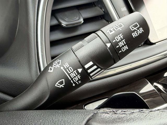 Used 2021 Buick Enclave Premium w/ Sun and Sites Package image 19