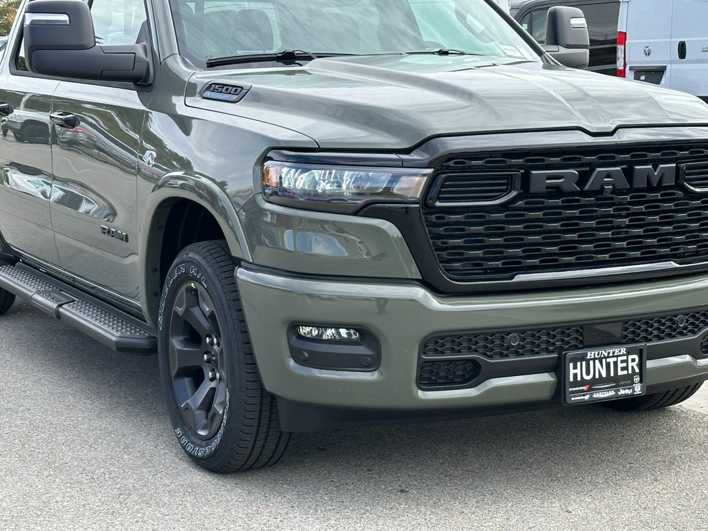 New 2026 RAM 1500 4x4 Crew Cab image 11