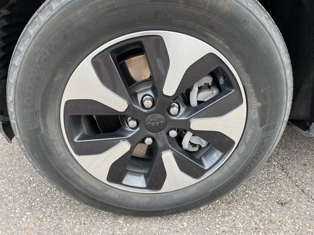 Used 2024 Jeep Grand Cherokee Limited 4xe image 9