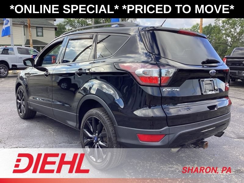 Used 2017 Ford Escape Titanium AWD/4WD image 6