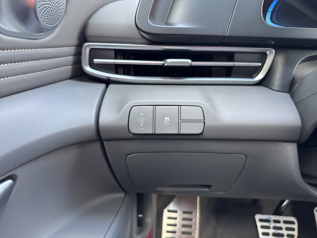 New 2025 Hyundai Elantra Sport image 27