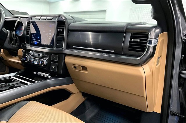 Used 2024 Ford F250 Lariat w/ Black Appearance Package image 16