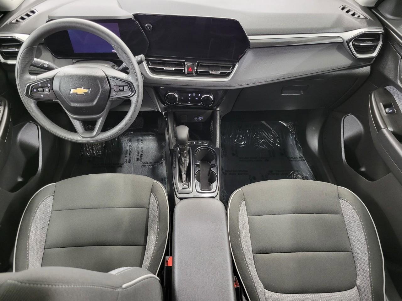 Used 2025 Chevrolet TrailBlazer LT image 6