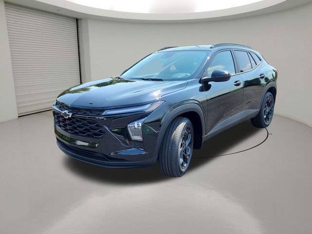 New 2026 Chevrolet Trax LT w/ Driver Confidence Package FWD image 3