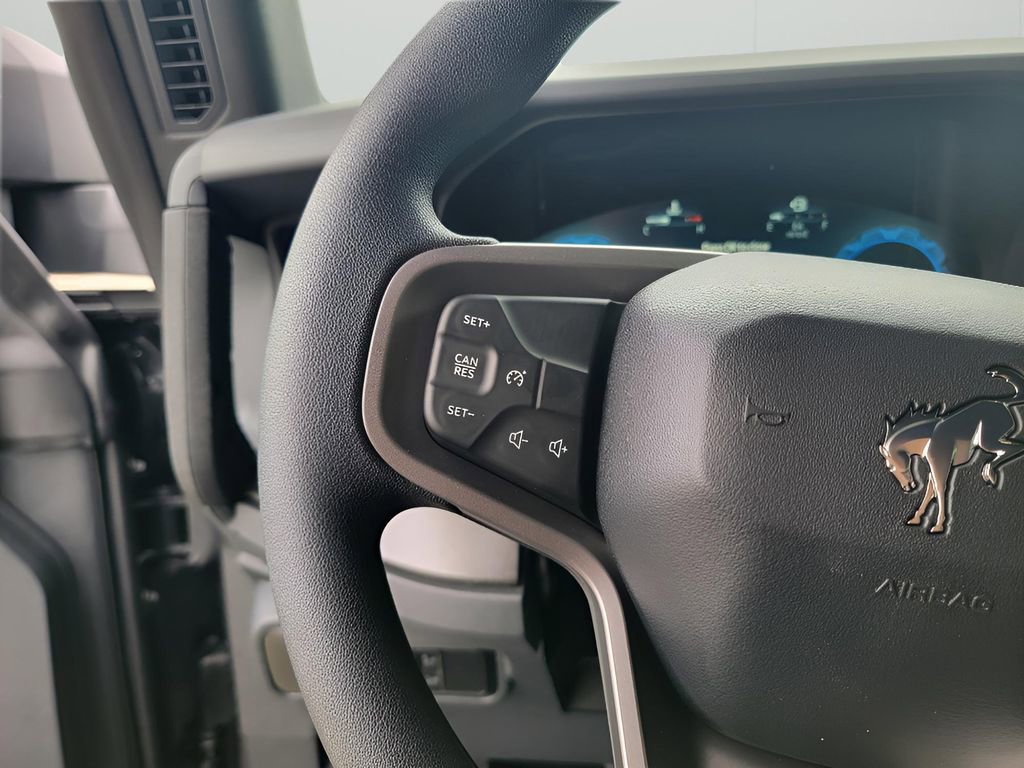 New 2025 Ford Bronco 4-Door image 17