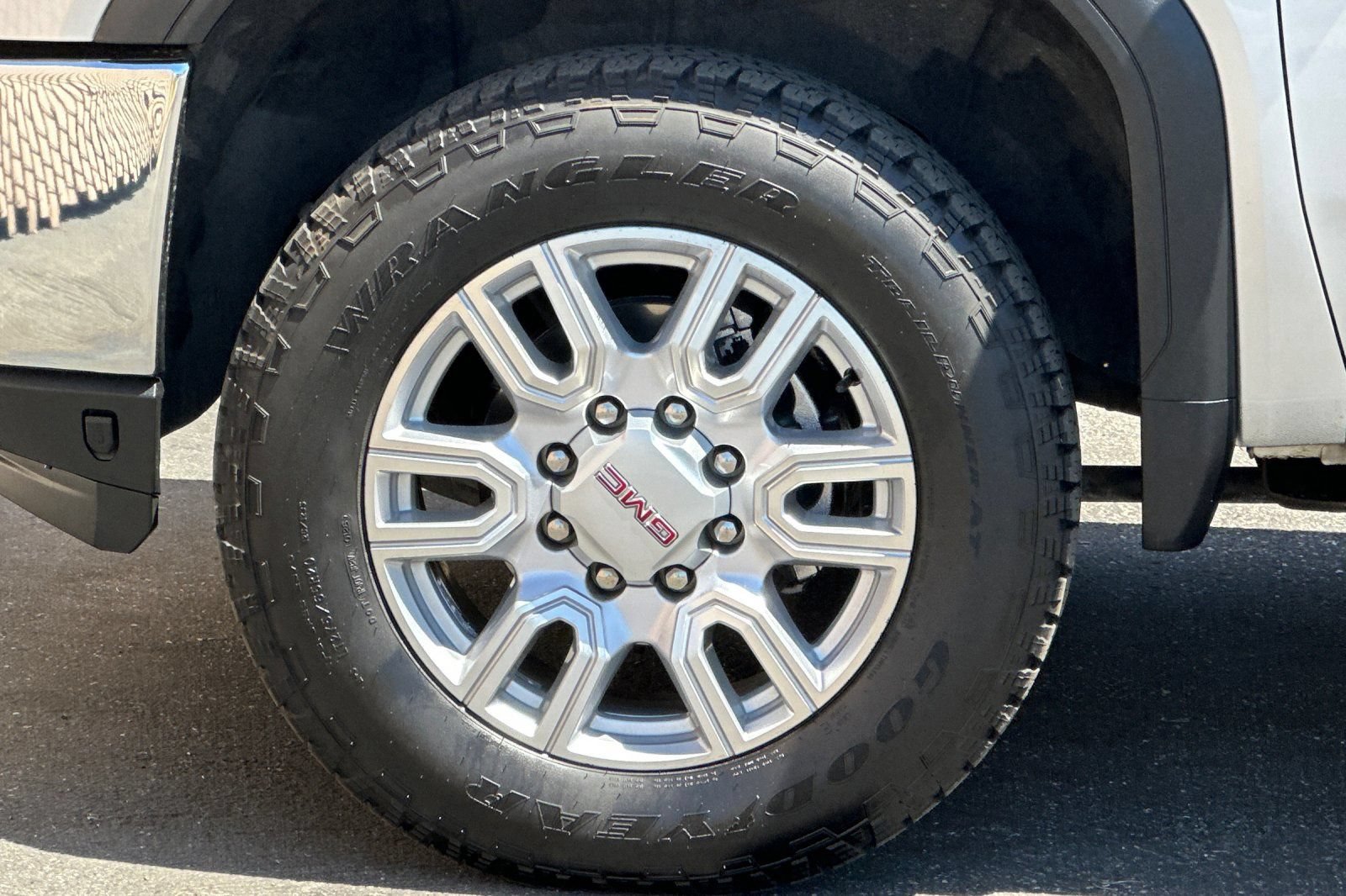 Certified 2023 GMC Sierra 2500 SLT w/ SLT Premium Package AWD/4WD image 27