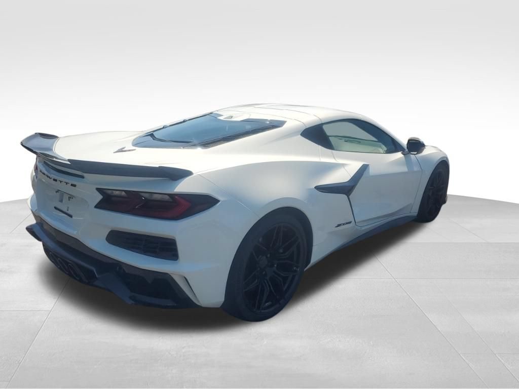Used 2025 Chevrolet Corvette Z06 w/ Battery Protection Package RWD image 5