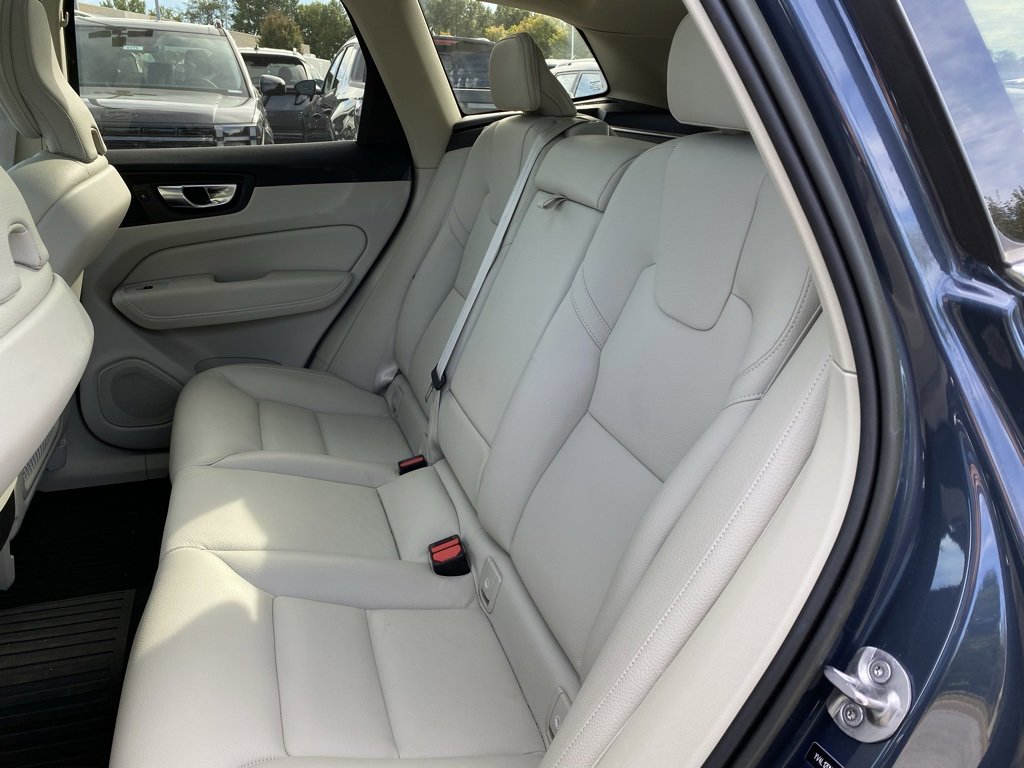 Used 2023 Volvo XC60 B5 Plus w/ Protection Package Premier image 28