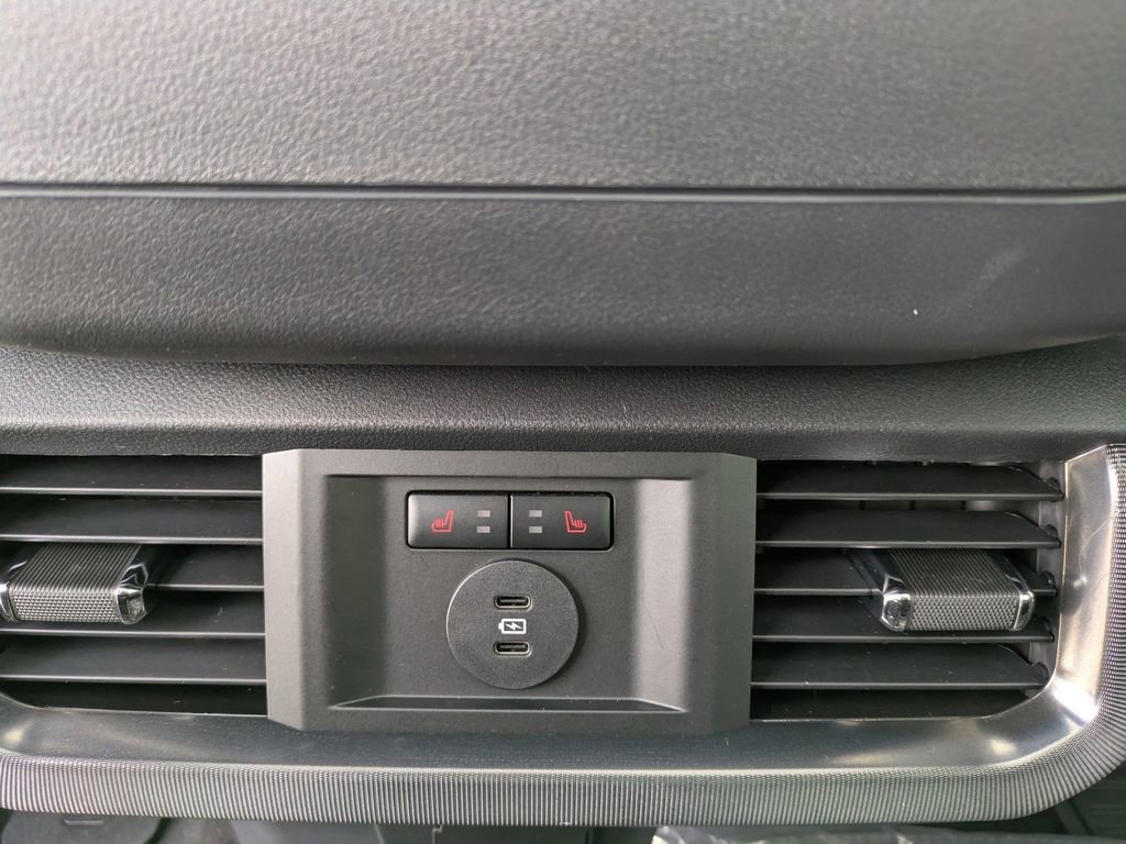 New 2025 Ford F150 Platinum w/ Equipment Group 702A High image 16