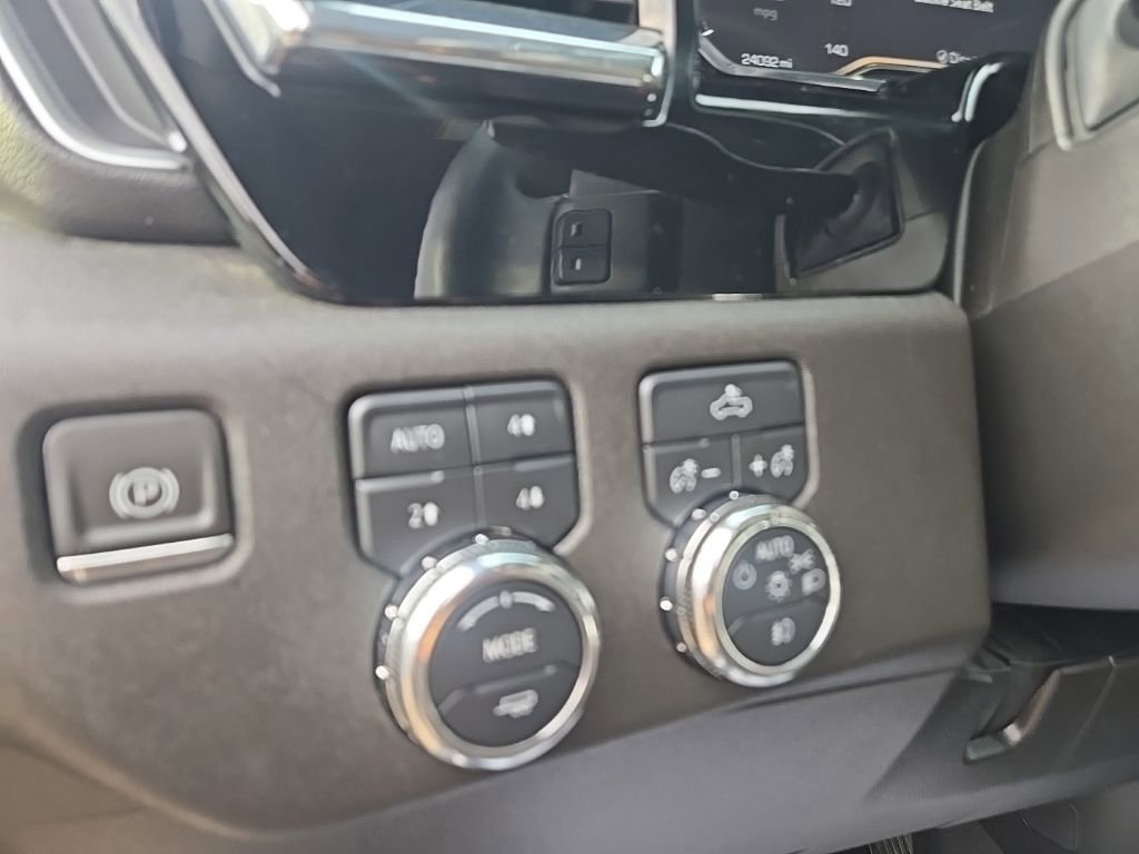 Used 2024 GMC Sierra 1500 Elevation w/ Preferred Package image 13