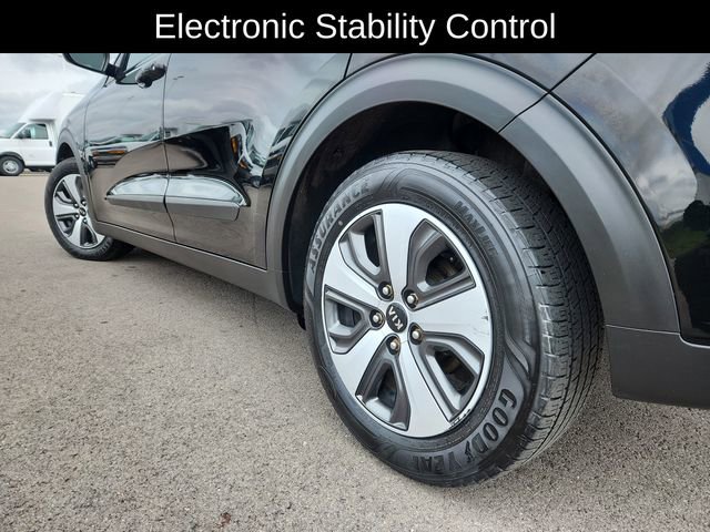 Used 2017 Kia Niro LX image 17