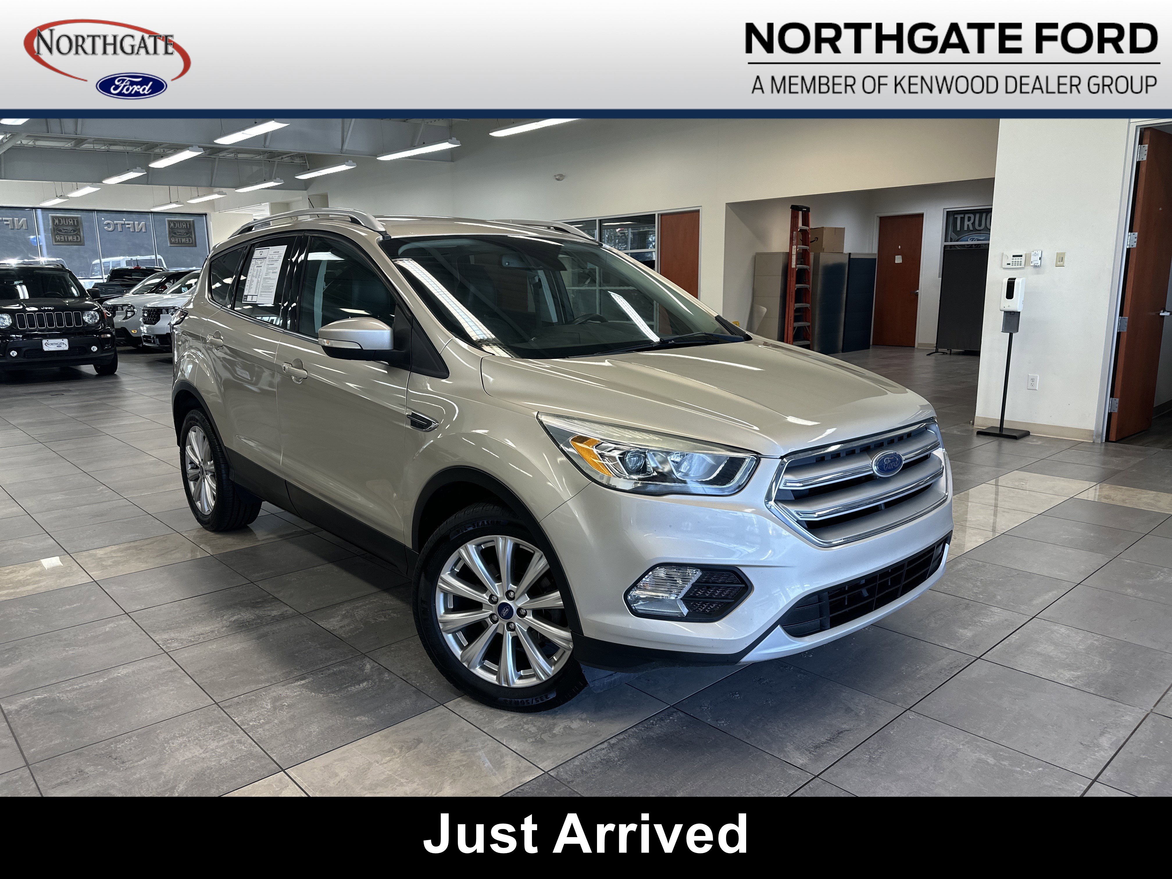 Used 2017 Ford Escape Titanium image 1