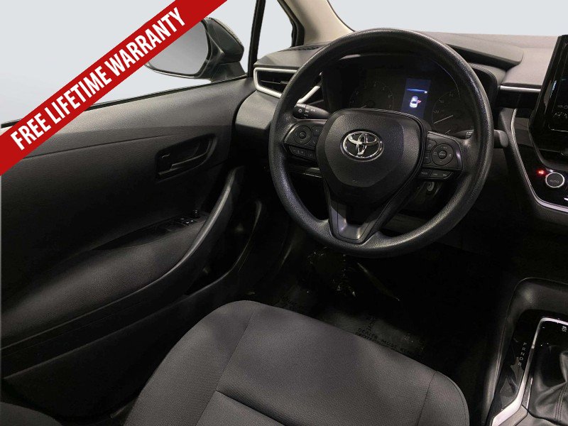 Used 2025 Toyota Corolla LE FWD image 21