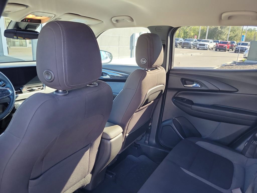 Used 2024 Chevrolet TrailBlazer LT w/ LT Cold Weather Package image 28