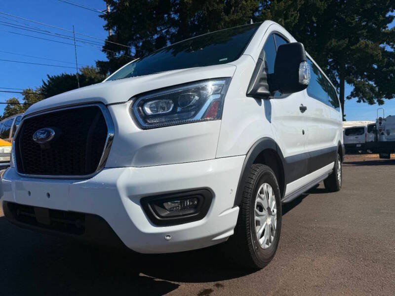 Used 2023 Ford Transit 350 XLT RWD image 4