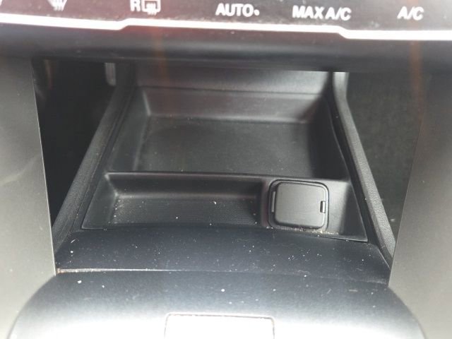 Used 2014 Ford Fusion SE w/ Equipment Group 202A image 30