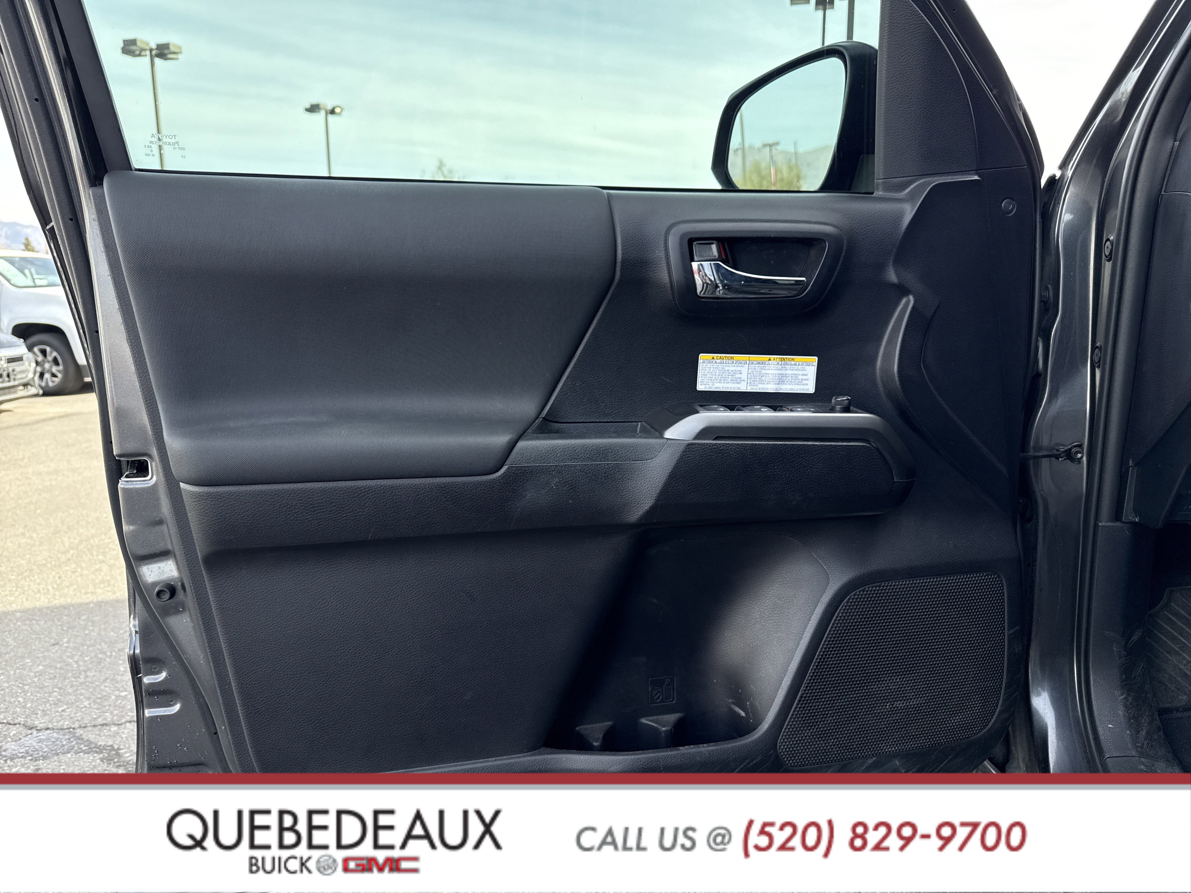 Used 2020 Toyota Tacoma TRD Off-Road image 12