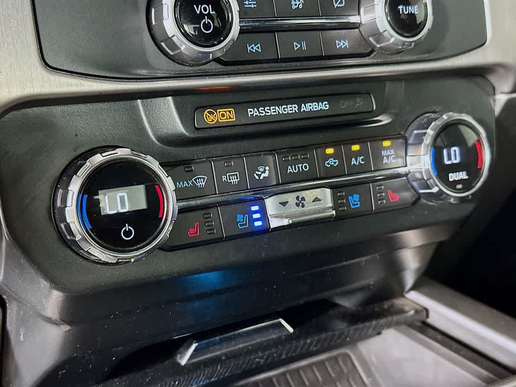 Certified 2022 Ford F250 Platinum w/ Tremor Off-Road Package AWD/4WD image 18