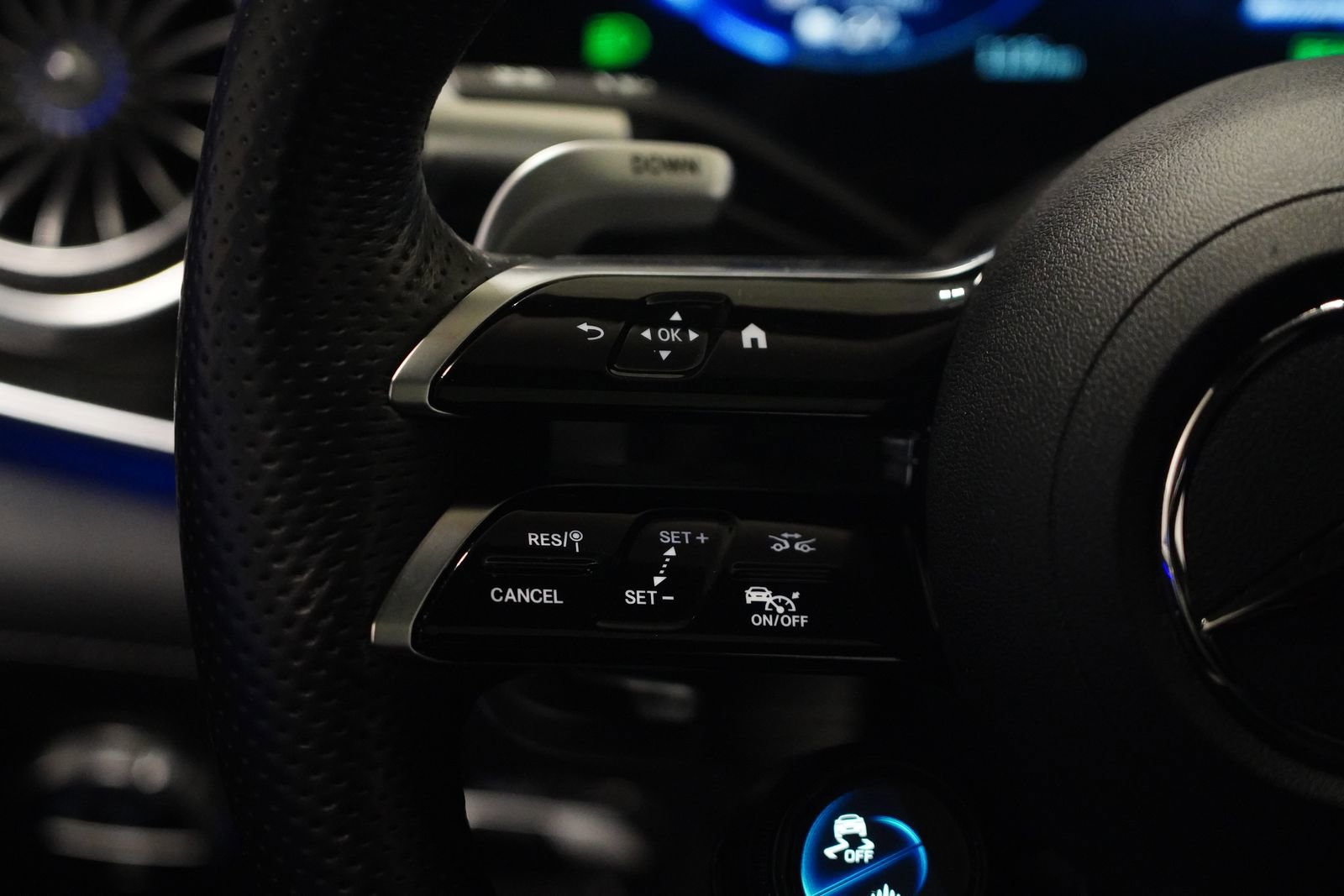 Certified 2023 Mercedes-Benz EQS AMG 4MATIC image 17