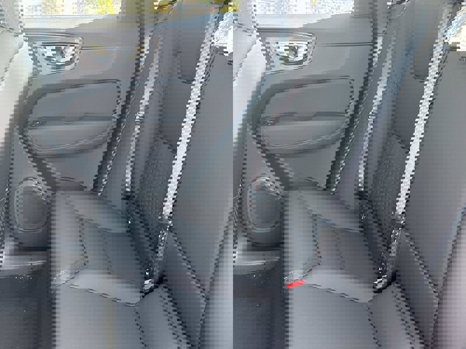 New 2026 Volvo XC60 B5 Plus w/ Climate Package image 12