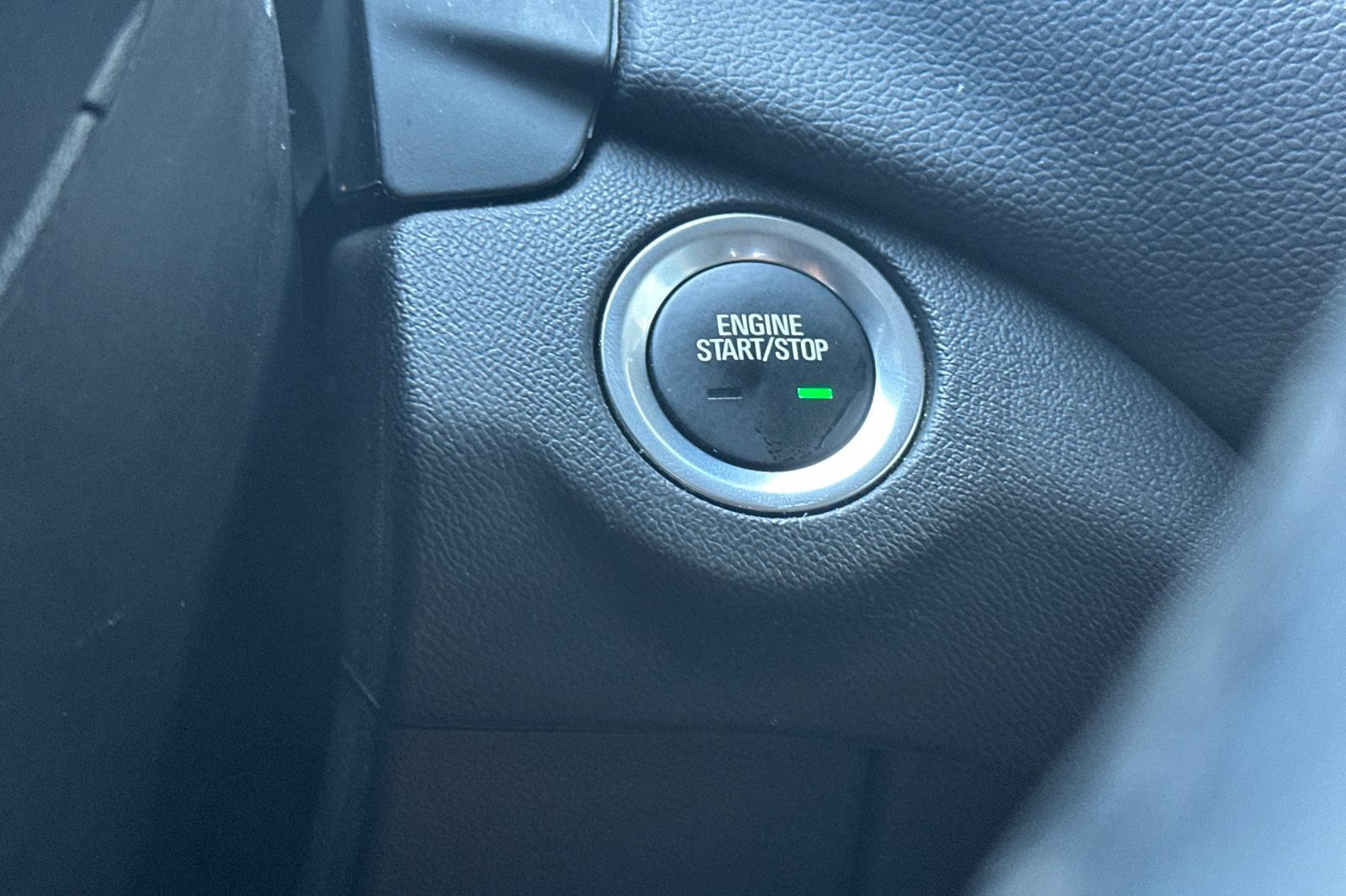 Used 2024 Chevrolet Equinox LT image 34