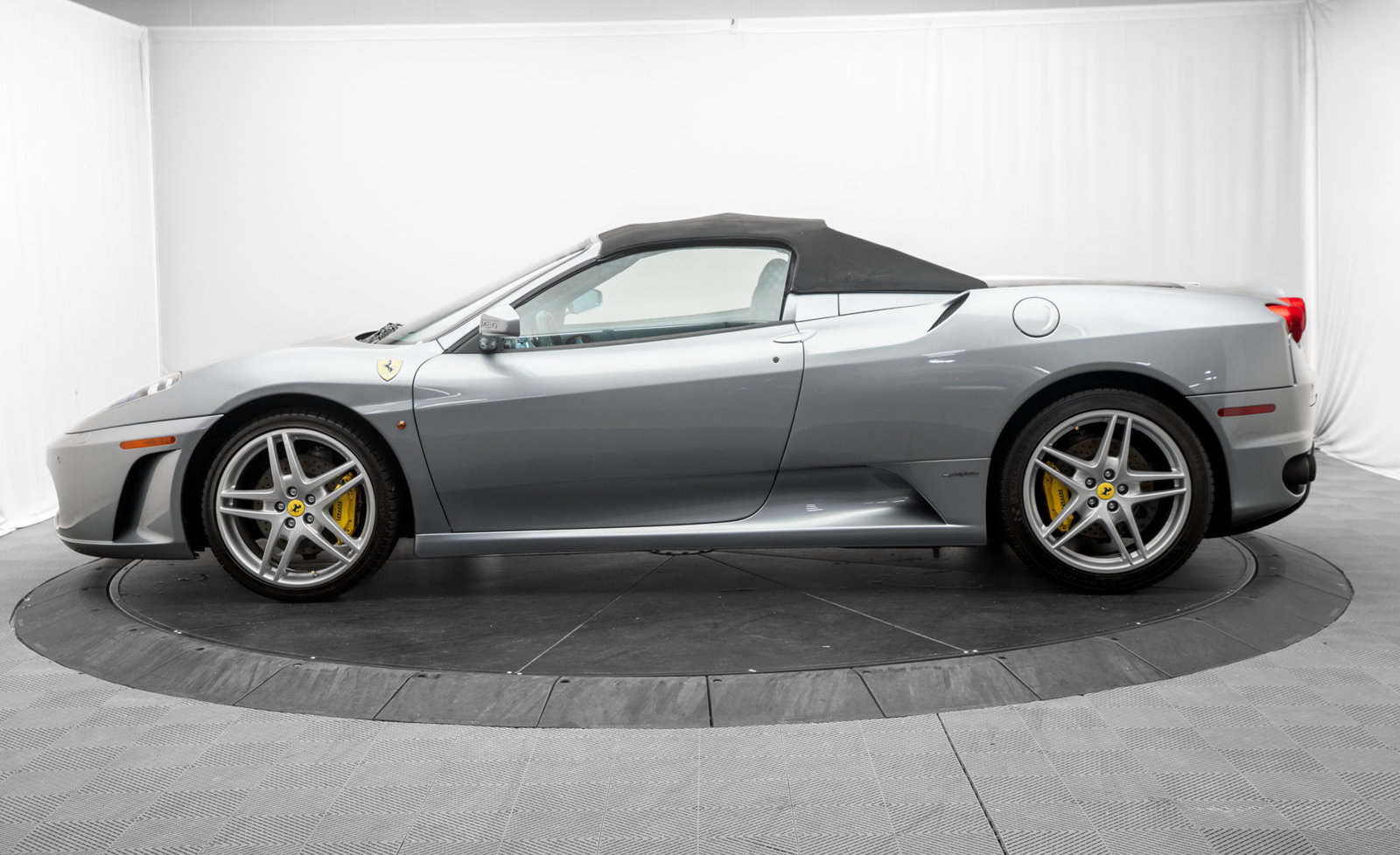 Used 2007 Ferrari F430 Spider RWD image 12