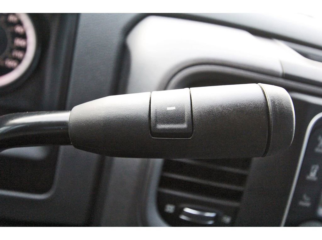 Used 2018 RAM 2500 Tradesman w/ Chrome Appearance Group image 17