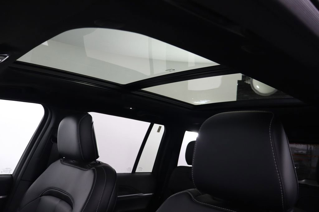 New 2026 Jeep Grand Cherokee Limited image 25