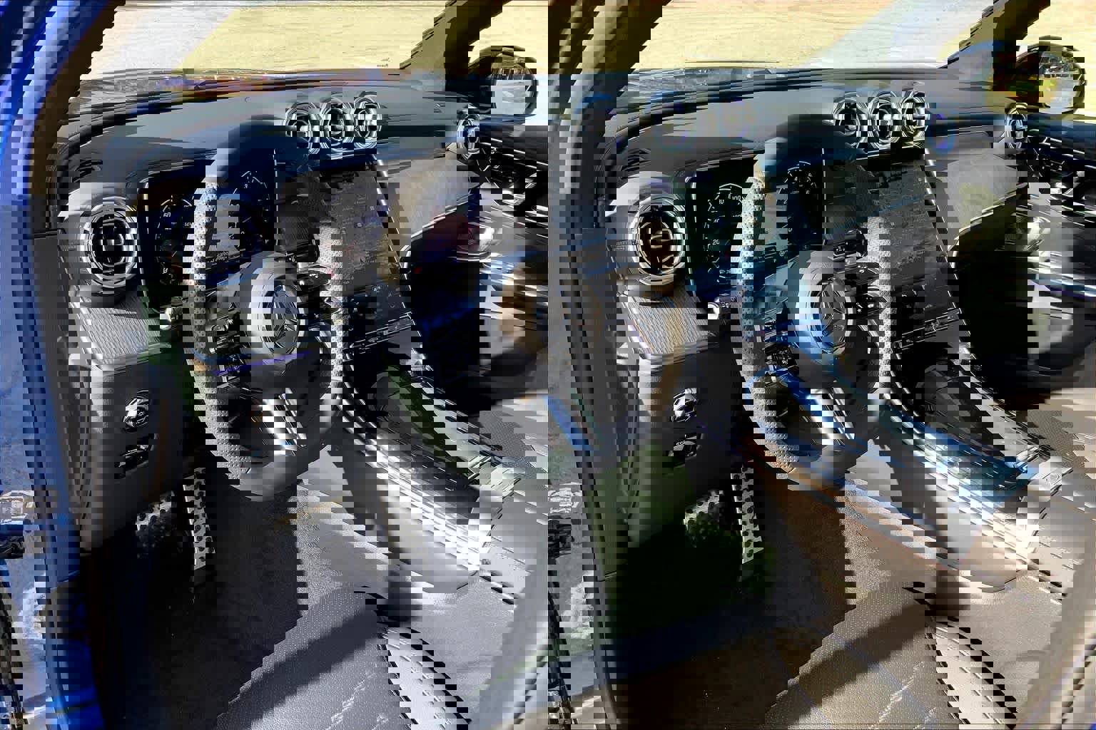 Certified 2026 Mercedes-Benz GLC 300 4MATIC image 9