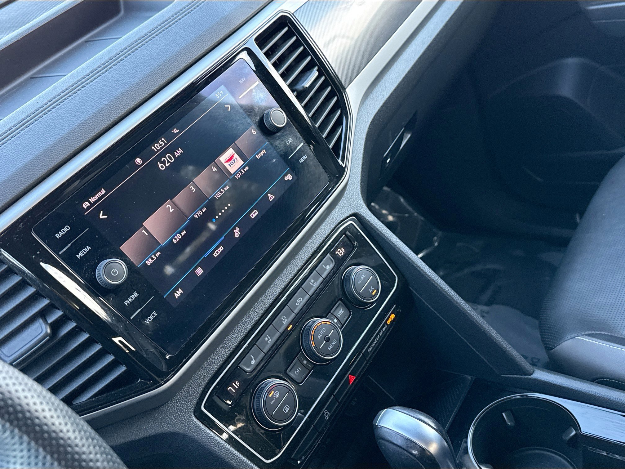 Used 2023 Volkswagen Atlas Cross Sport SEL Premium R-Line image 28