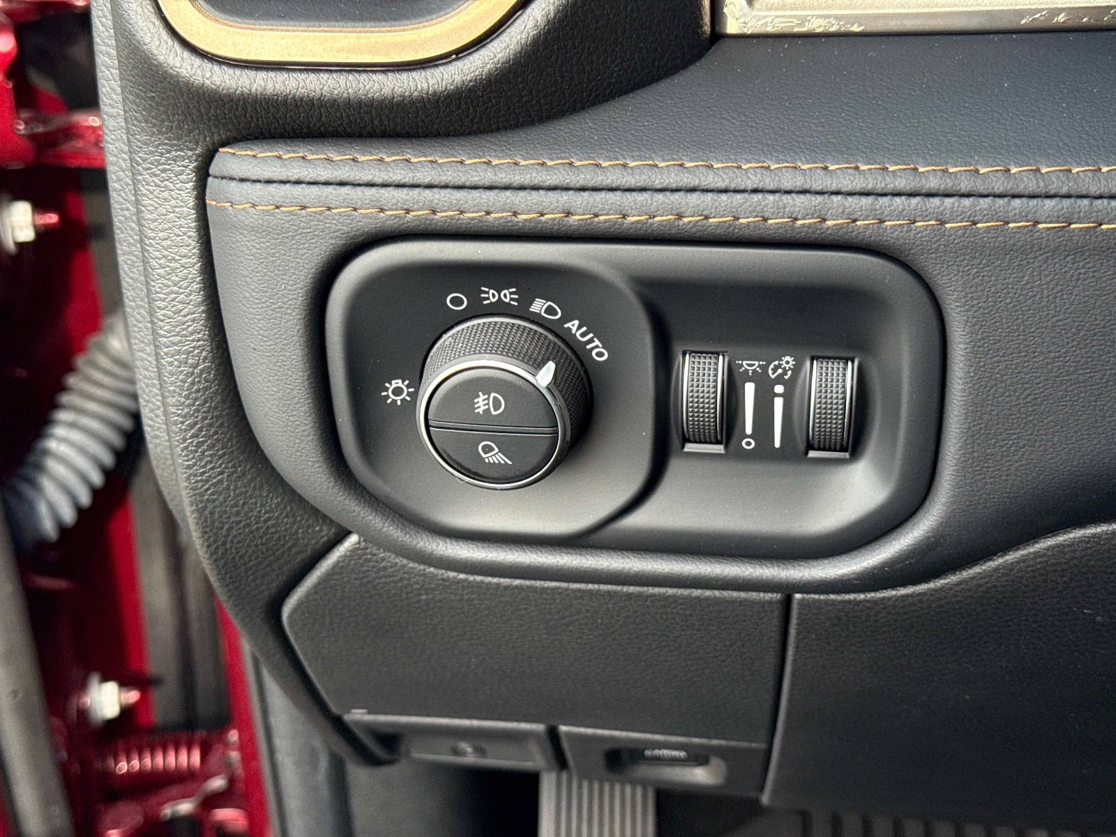 Certified 2024 RAM 2500 Limited image 32