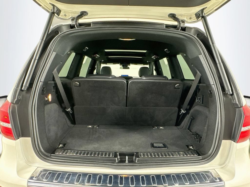 Used 2018 Mercedes-Benz GLS 450 4MATIC image 33