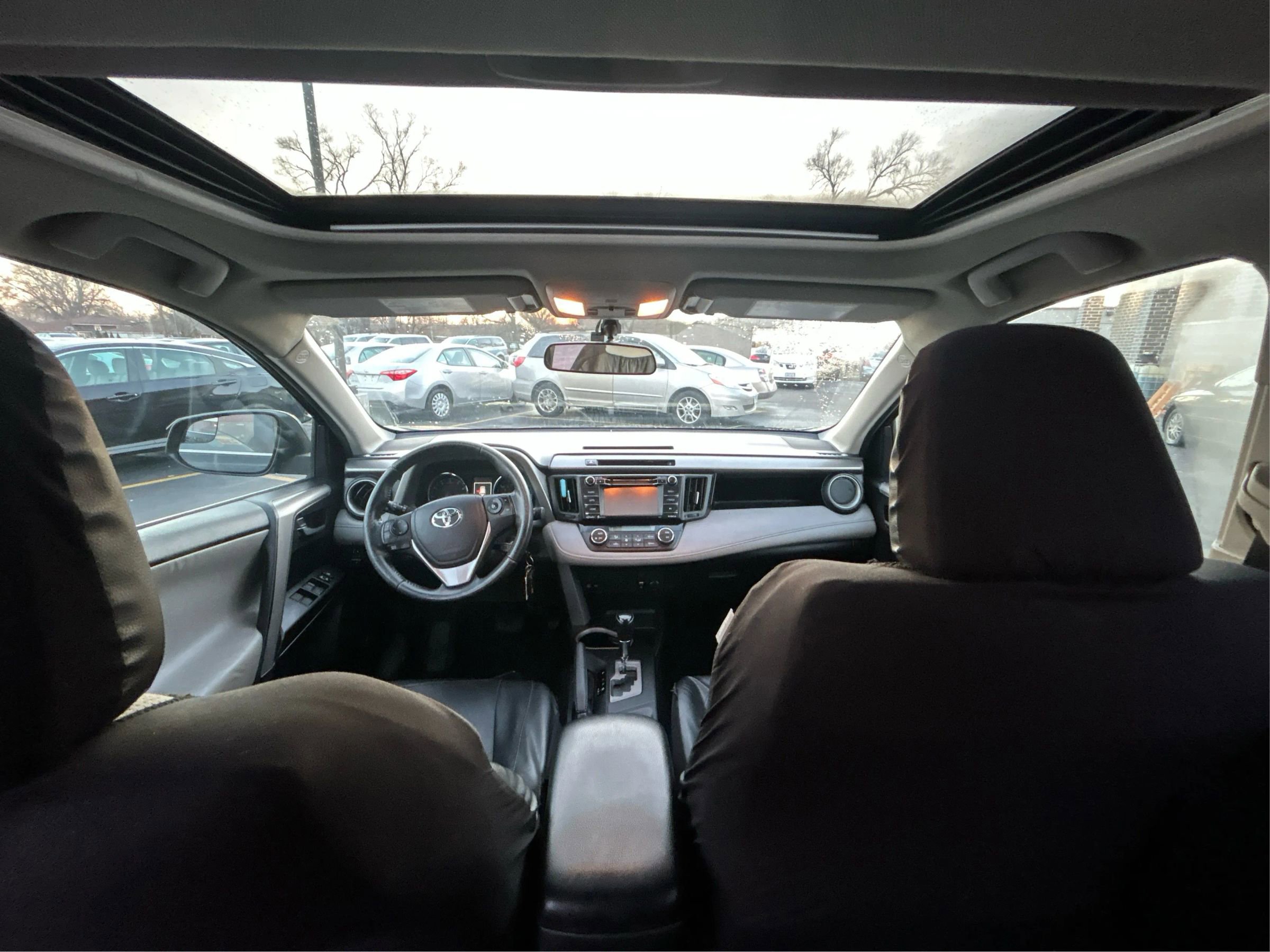 Used 2016 Toyota RAV4 XLE image 26