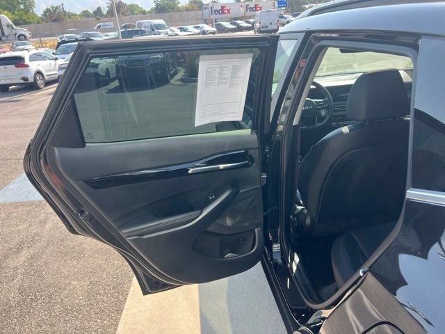 Used 2026 Kia Seltos SX w/ SX Sunroof Package AWD/4WD image 17