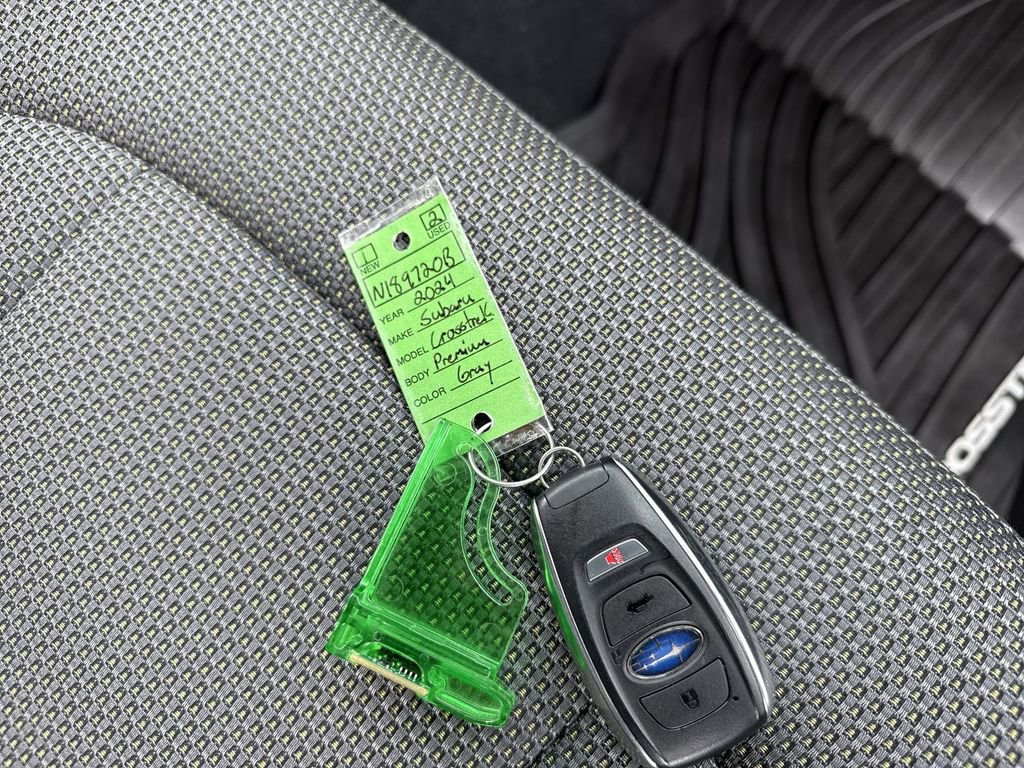 Used 2024 Subaru Crosstrek 2.0i Premium image 24