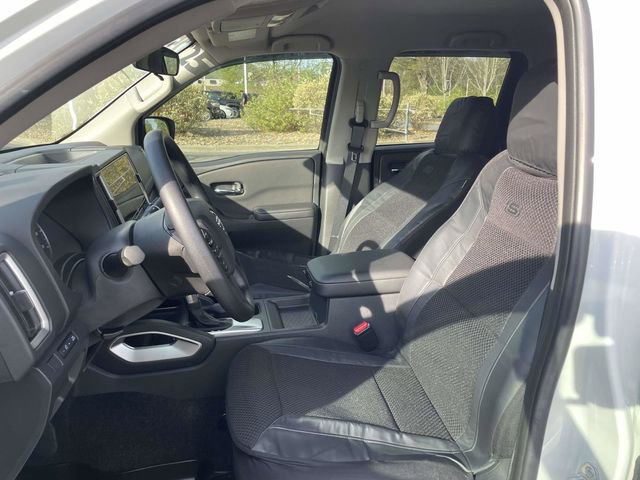 Used 2025 Nissan Frontier SV AWD/4WD image 18