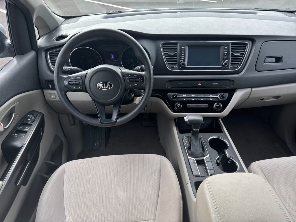 Used 2020 Kia Sedona LX image 12