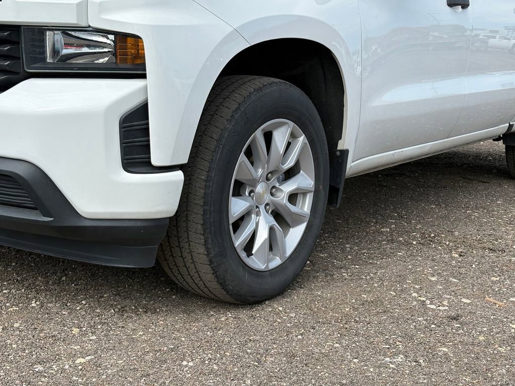Used 2022 Chevrolet Silverado 1500 Custom RWD image 9