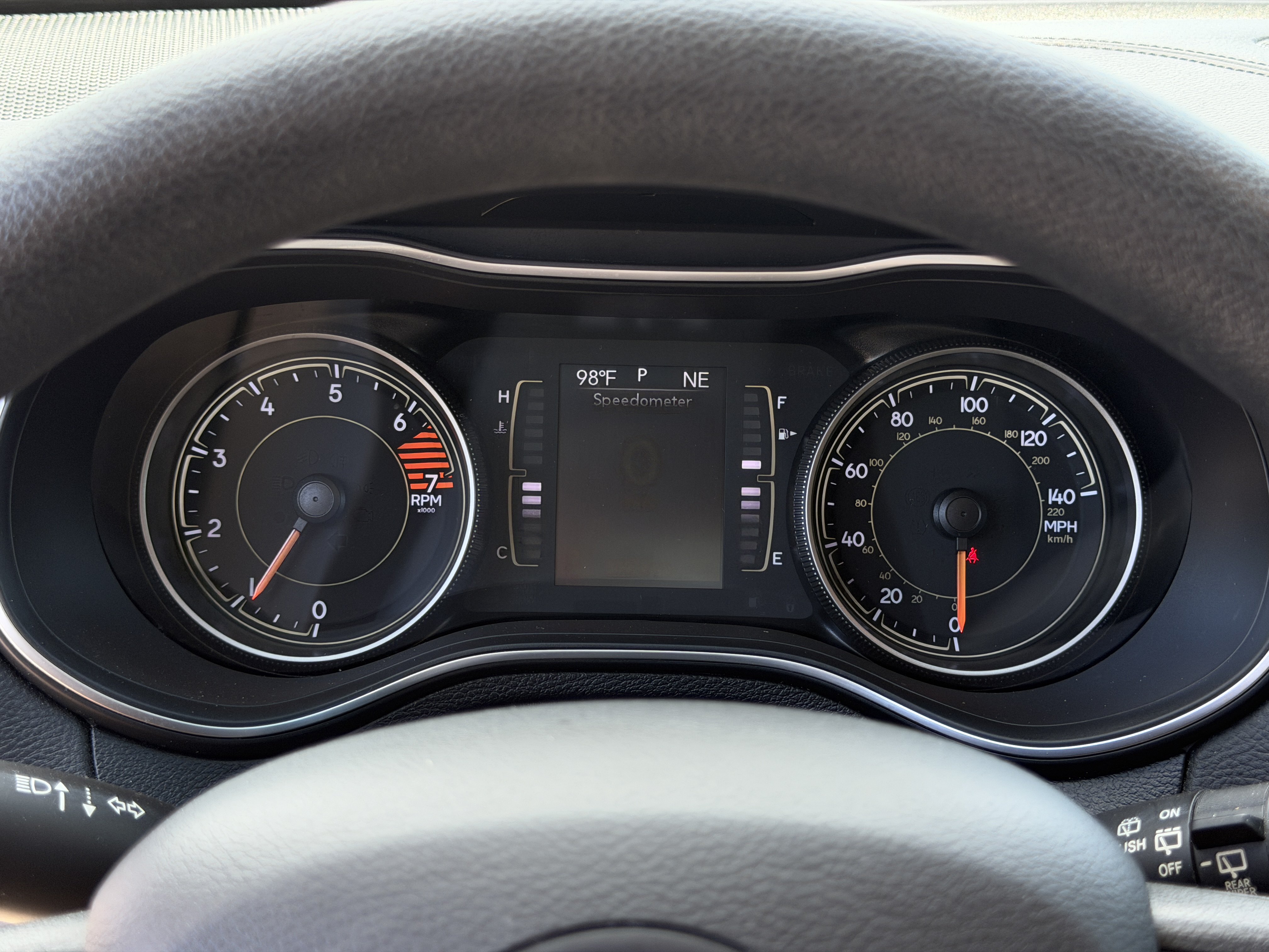 Used 2020 Jeep Cherokee Latitude FWD image 30