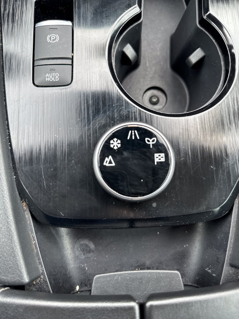 Used 2021 Nissan Rogue SV AWD/4WD image 27
