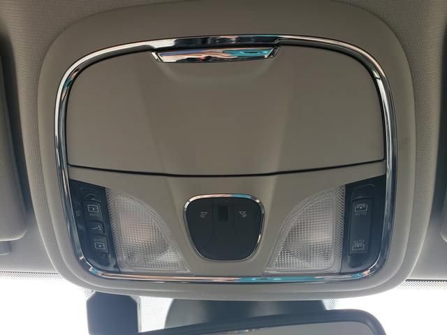 Used 2022 Jeep Cherokee Latitude Lux w/ Sun & Sound Group AWD/4WD image 26