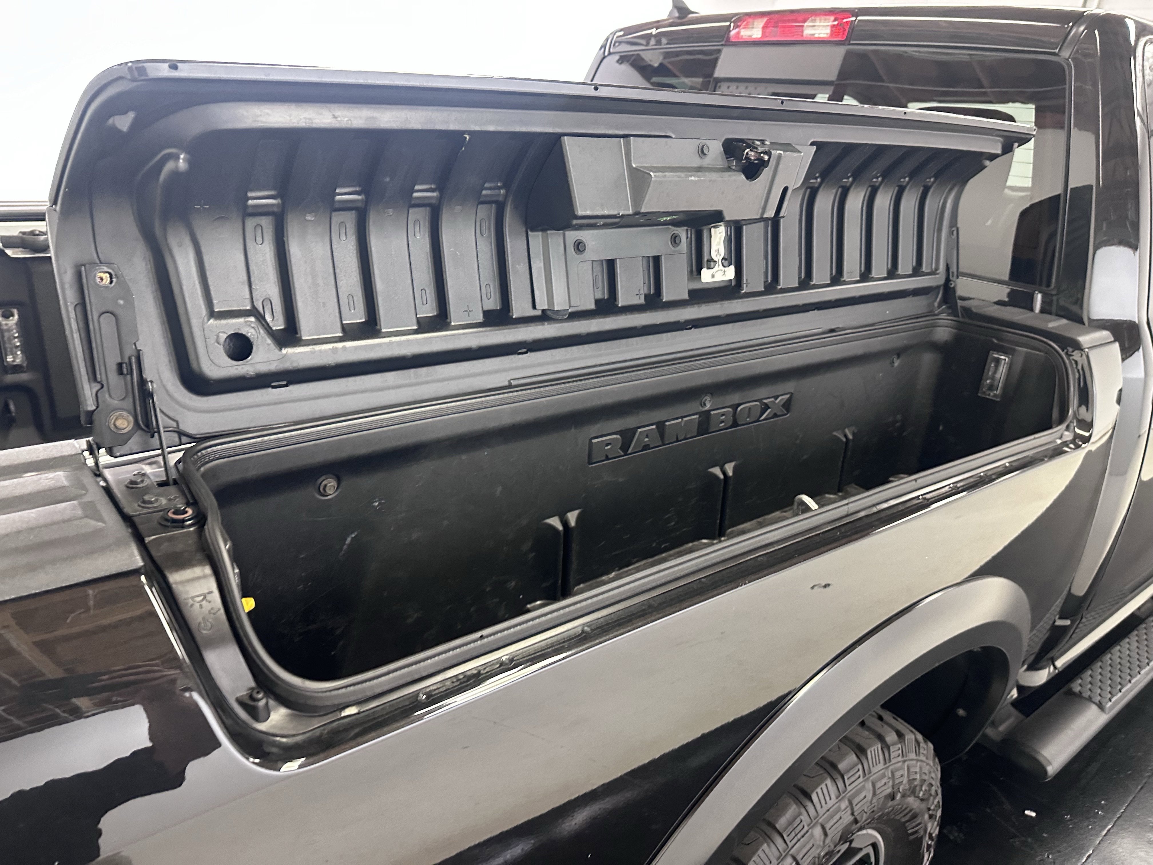 Used 2017 RAM 1500 Rebel w/ Luxury Group image 28