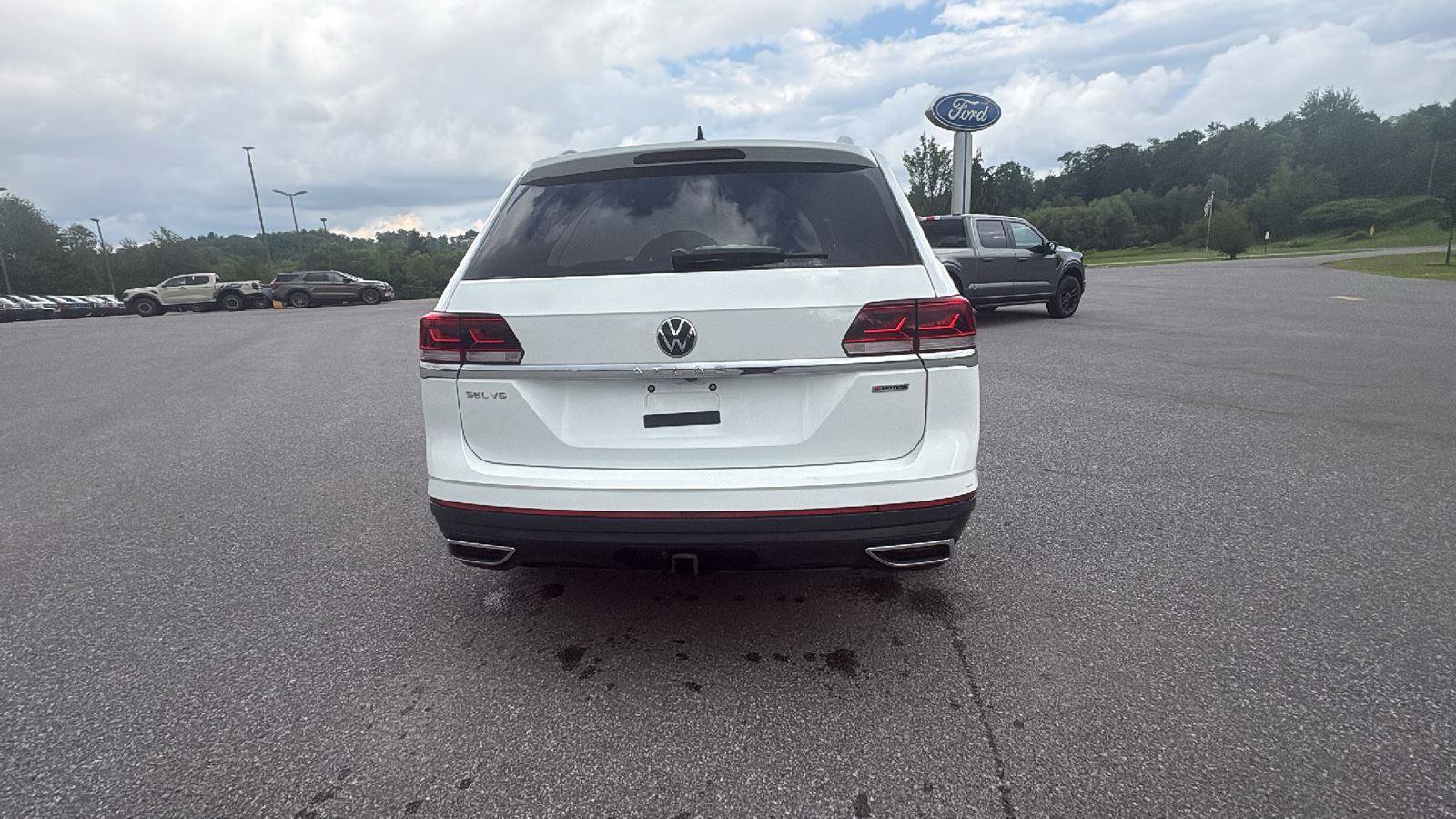 Used 2021 Volkswagen Atlas SEL AWD/4WD image 5