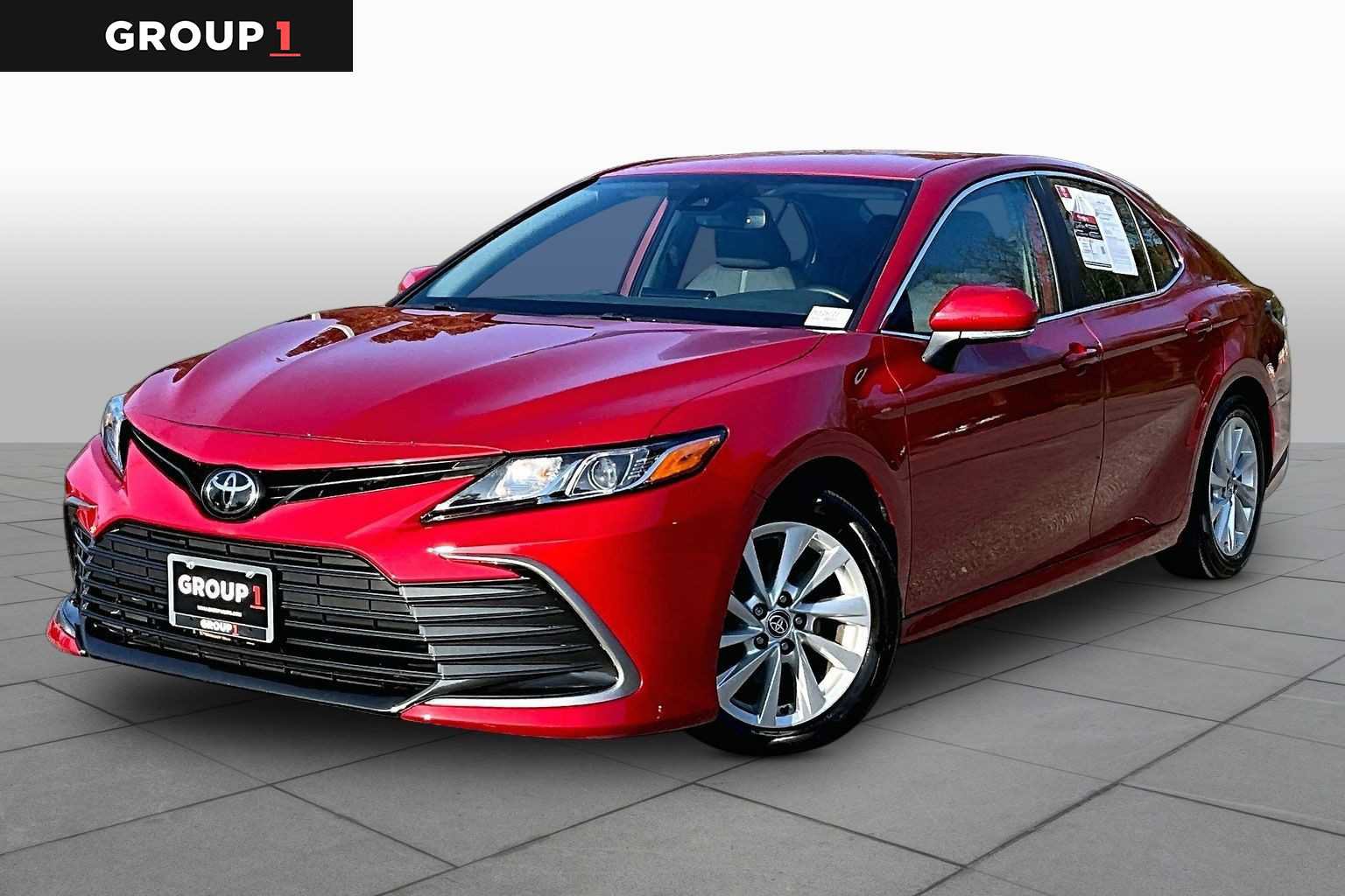 Used 2023 Toyota Camry LE w/ Convenience Package FWD image 1
