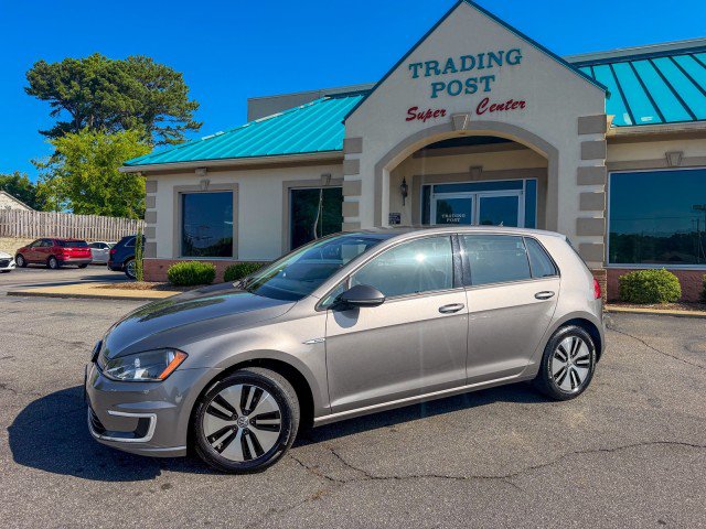 Used 2016 Volkswagen e-Golf SE FWD image 21