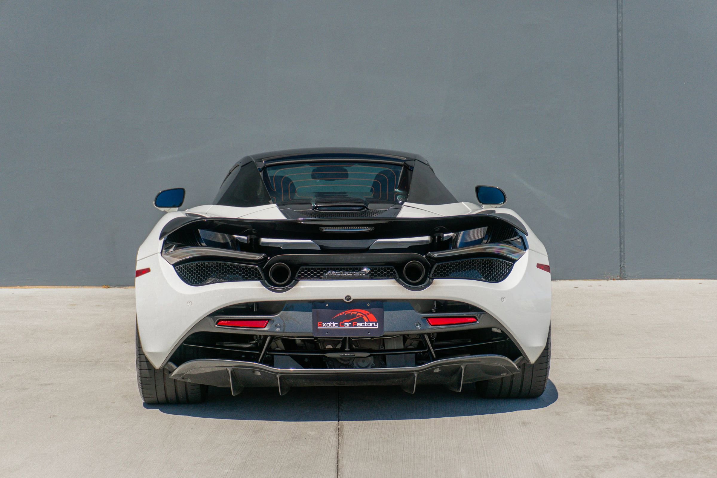 Used 2021 McLaren 720S Spider image 9