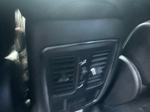 Used 2021 Jeep Grand Cherokee Laredo X AWD/4WD image 16