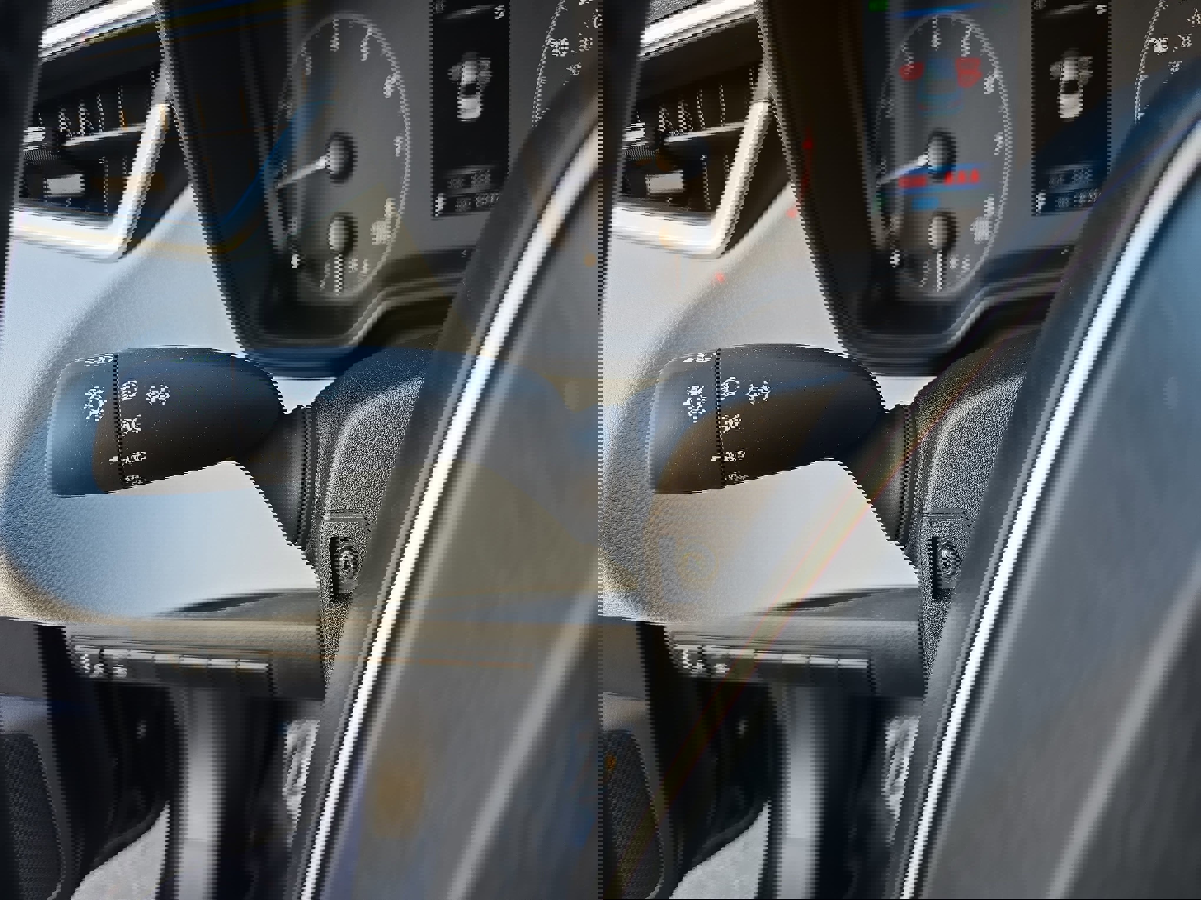 Used 2024 Toyota Corolla SE image 26